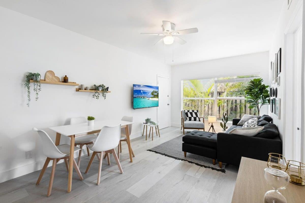Charming 2 Bedroom Apartment In Victoria Park Fort Lauderdale Exteriör bild